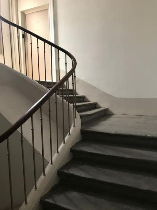 Appartement Avec Terrasse Centre De La Bastide การ์กาซอน ภายนอก รูปภาพ